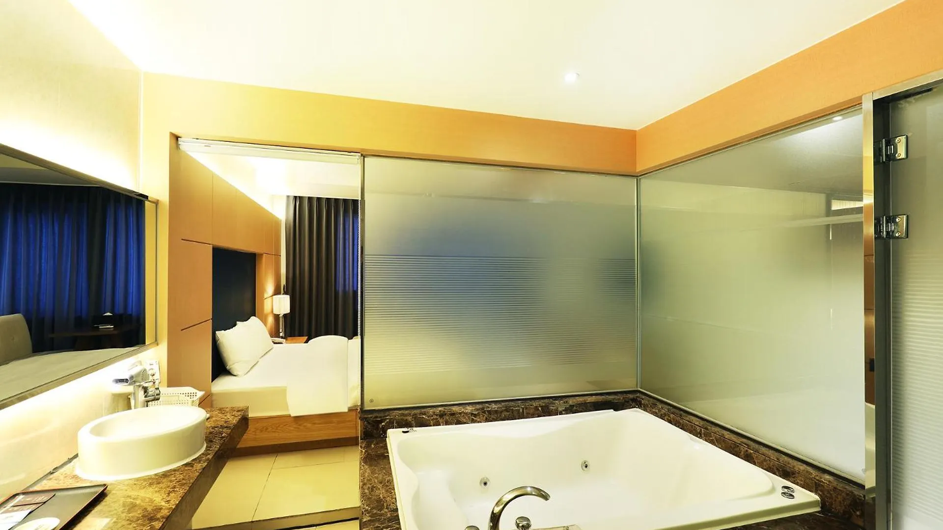 인천 월미도 두바이 관광 호텔 Hotel Incheon